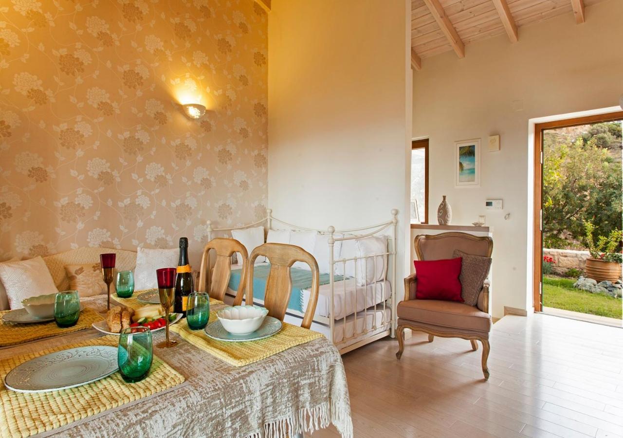 אגיה פלגיה קיתירה Rafaello Luxury Villa מראה חיצוני תמונה