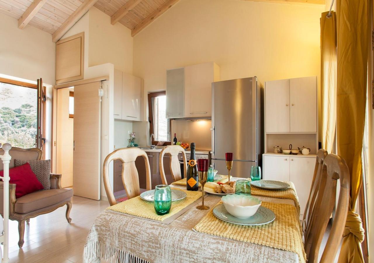 אגיה פלגיה קיתירה Rafaello Luxury Villa מראה חיצוני תמונה